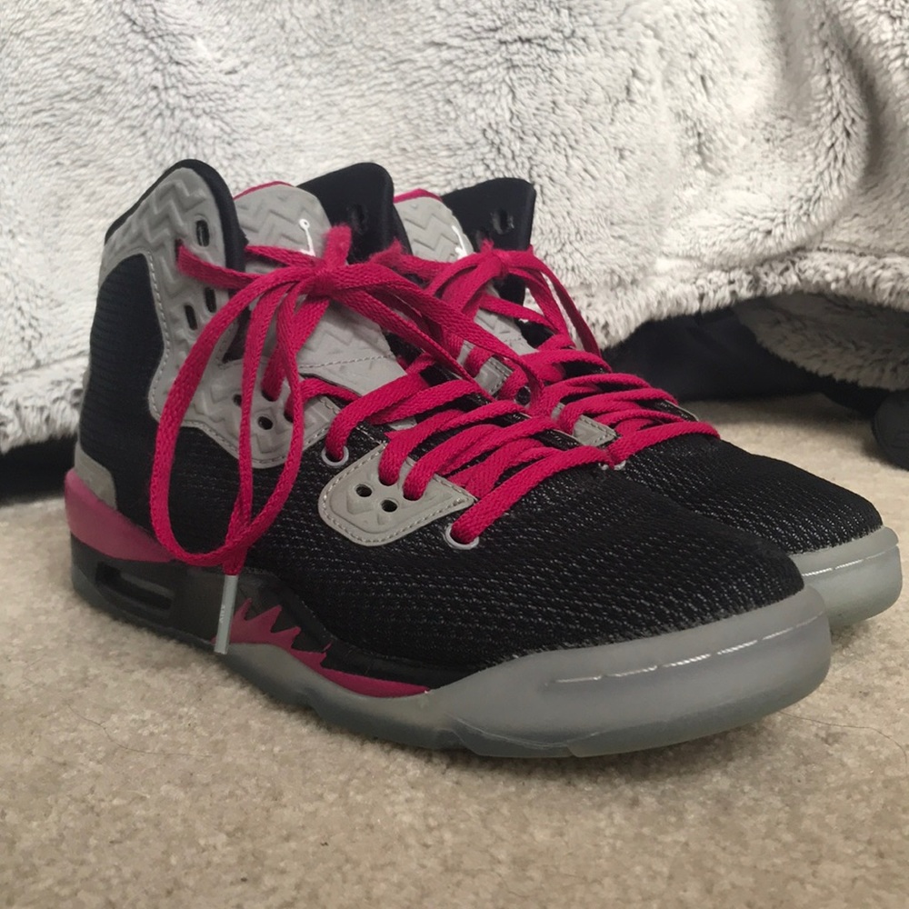 Nike Air Jordan “BK NY” ‘SHO-NUFF-YA-DIG’ sneakers